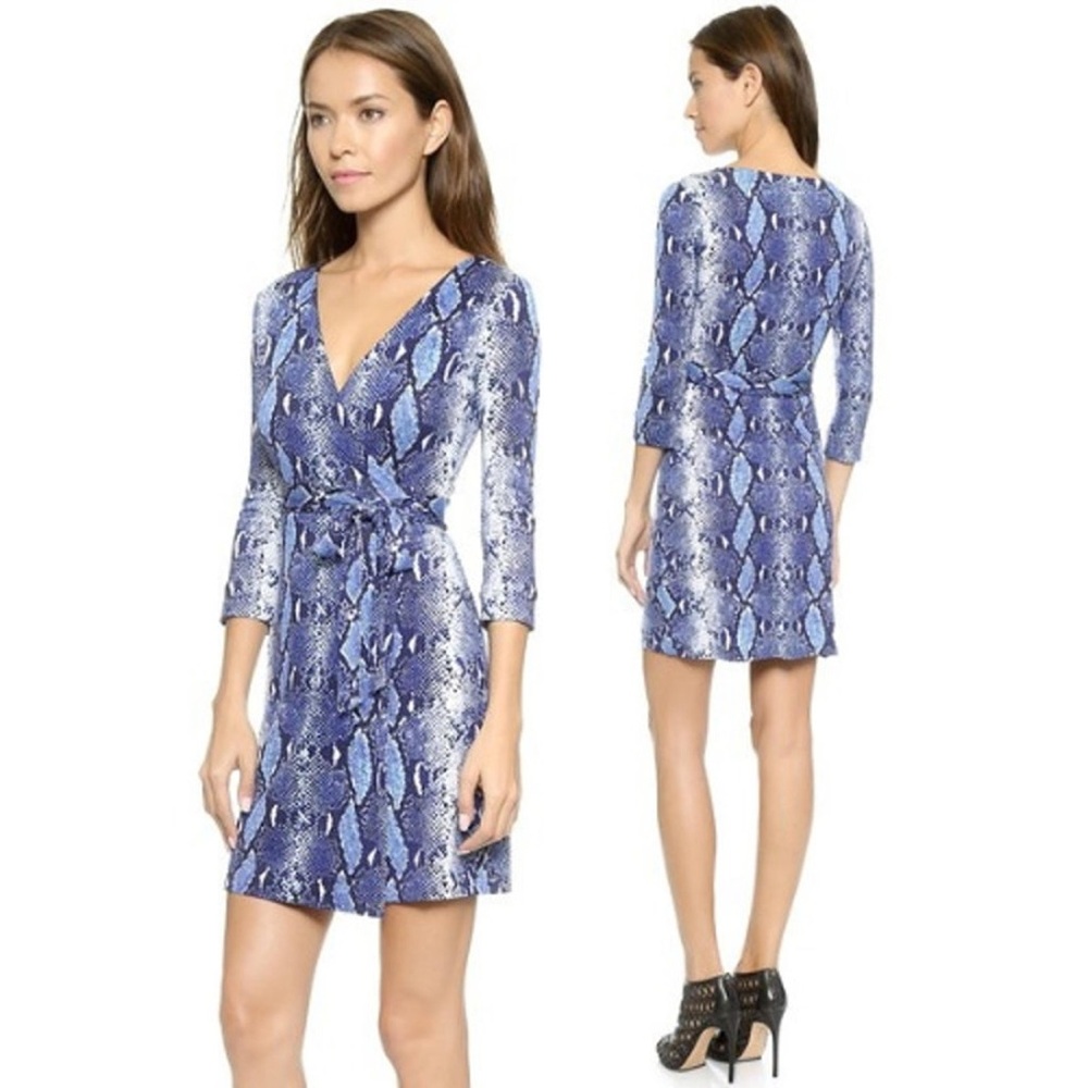 Diane von Furstenberg Julian Silk Snakeskin Wrap Dress Size 6